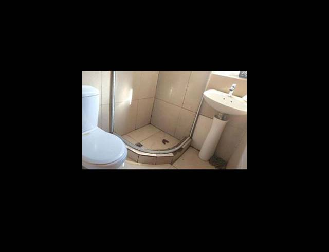 3 BEDROOM HOUSE FOR SALE IN JOE SLOVO PARK